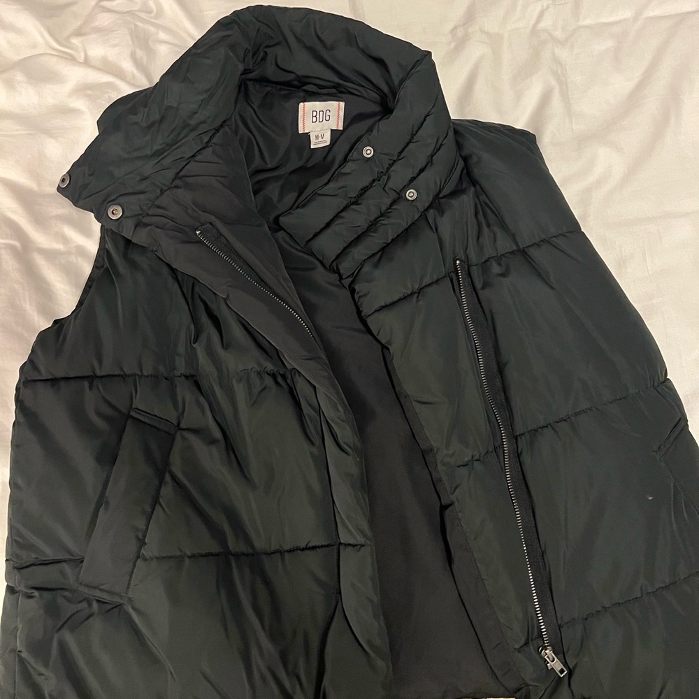 NWOT BDG Urban Outfitters Black Pia Puffer Coat Size Medium